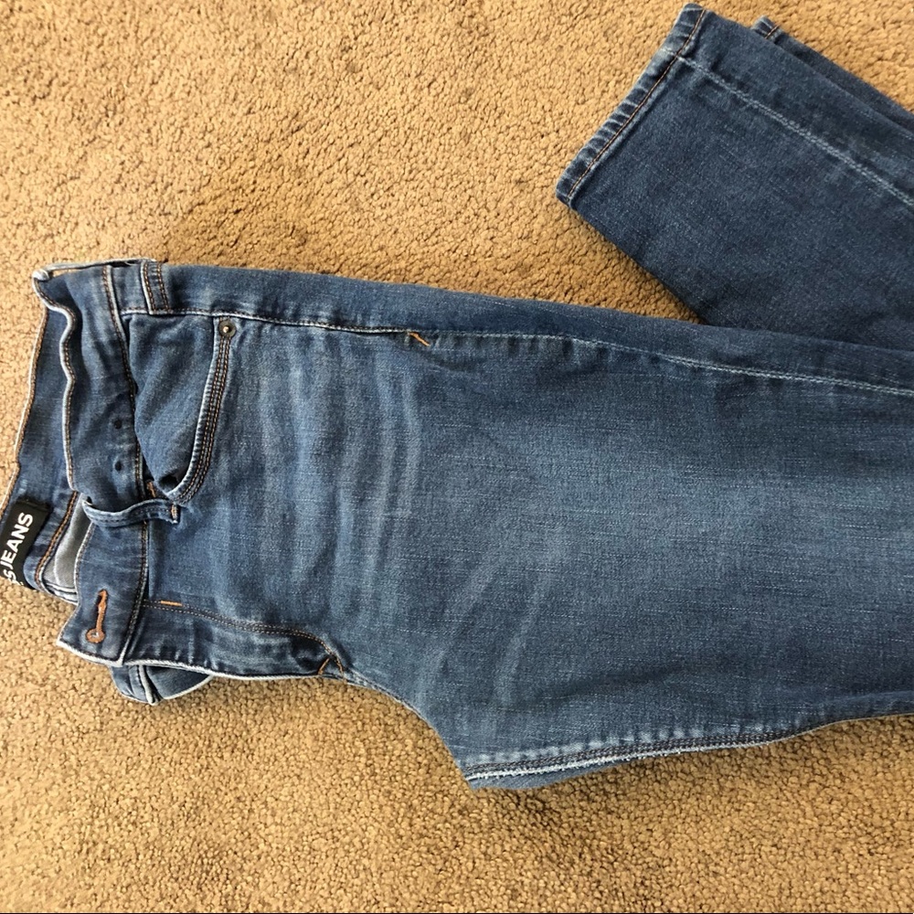 EXPRESS MID RISE JEANS!